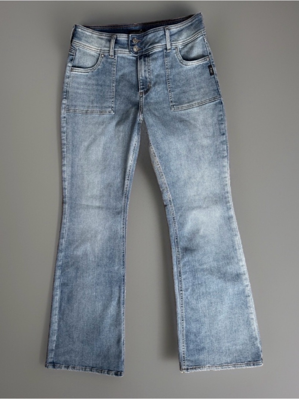 Silver Jeans Women’s Flare size 31 Be Low Rise light Blue Denim Western Flared